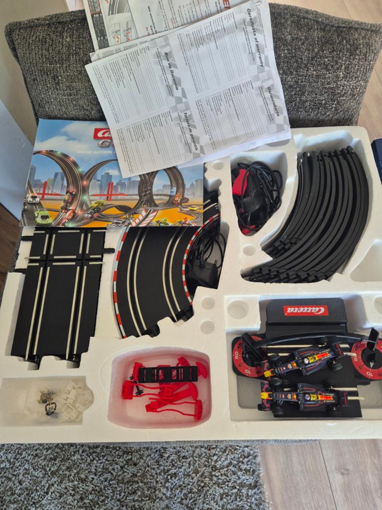 Carrera GO!!! Max Power Racebaan - Red Bull Racing, Kinderen en Baby's, Speelgoed | Racebanen, Ophalen, Carrera, Met looping, Elektrisch