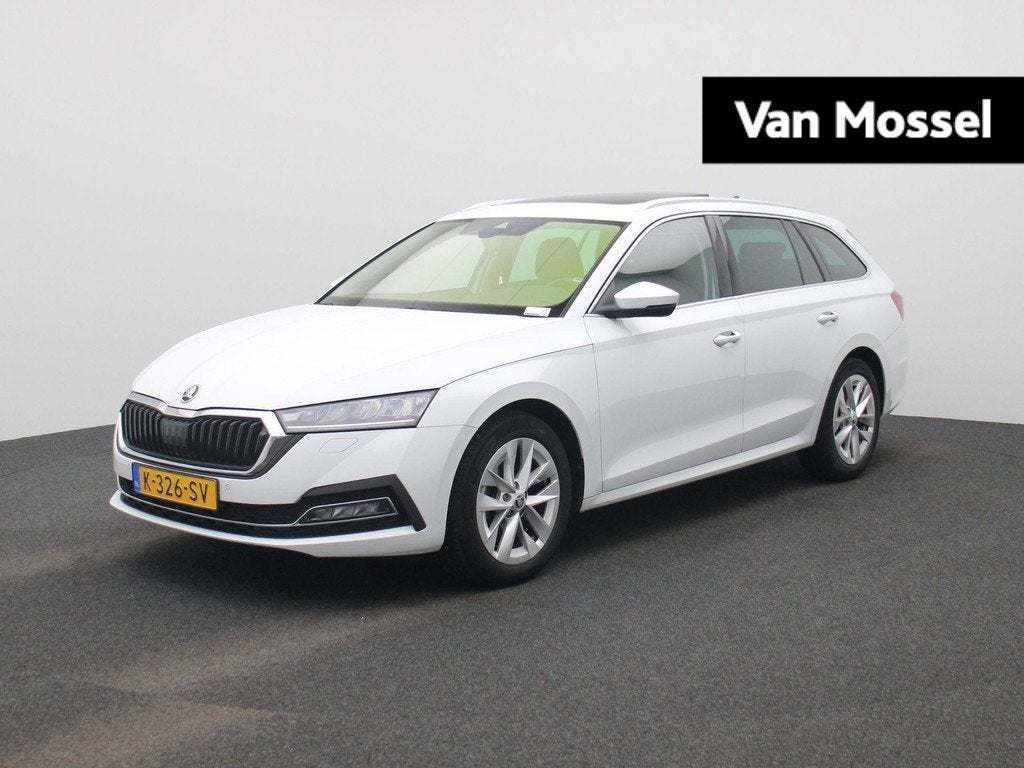 Skoda Octavia Combi 1.0 e-TSI Business Edition Plus | PANO S, Auto's, Skoda, 12 maanden, Gebruikt, Wit, 19 km/l
