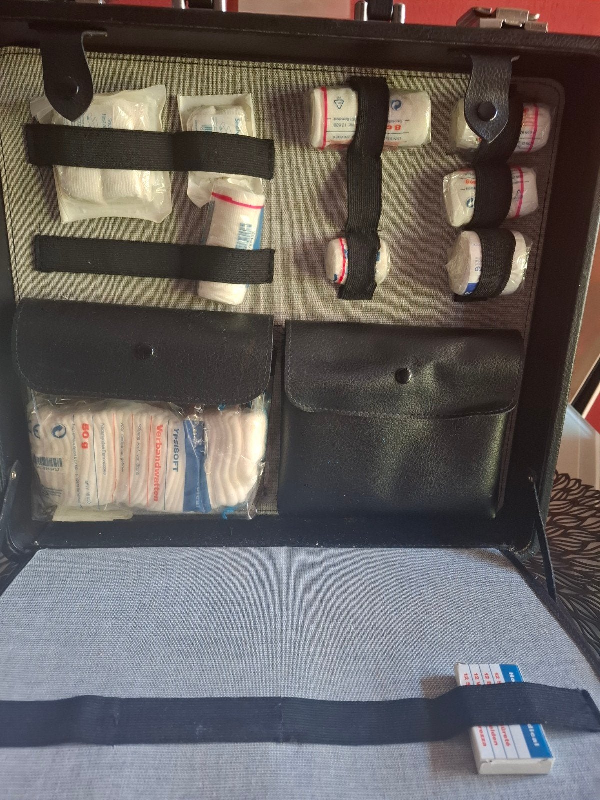 EHBO/ Sportmassagekoffer, Ophalen, Gebruikt