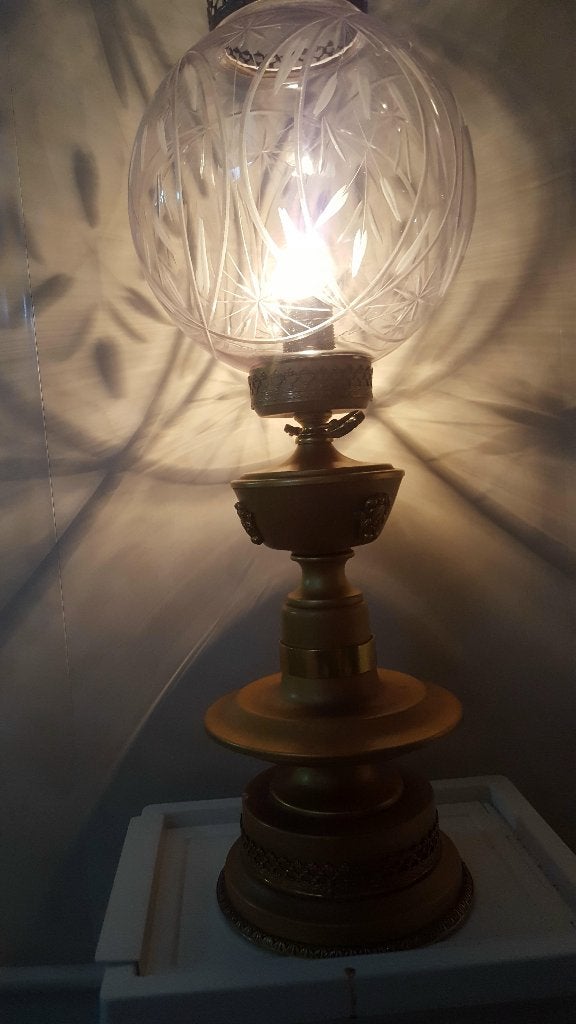 Staande tafellamp met geslepen glazen bolkap, Ophalen, Zo goed als nieuw, Glas, 65 cm