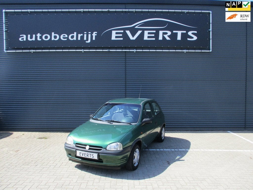 Opel Corsa 1.4i Swing Automaat Km 110235 Nap Apk 22-06-2028, Gebruikt, 31 €/maand, 4 cilinders, 60 pk