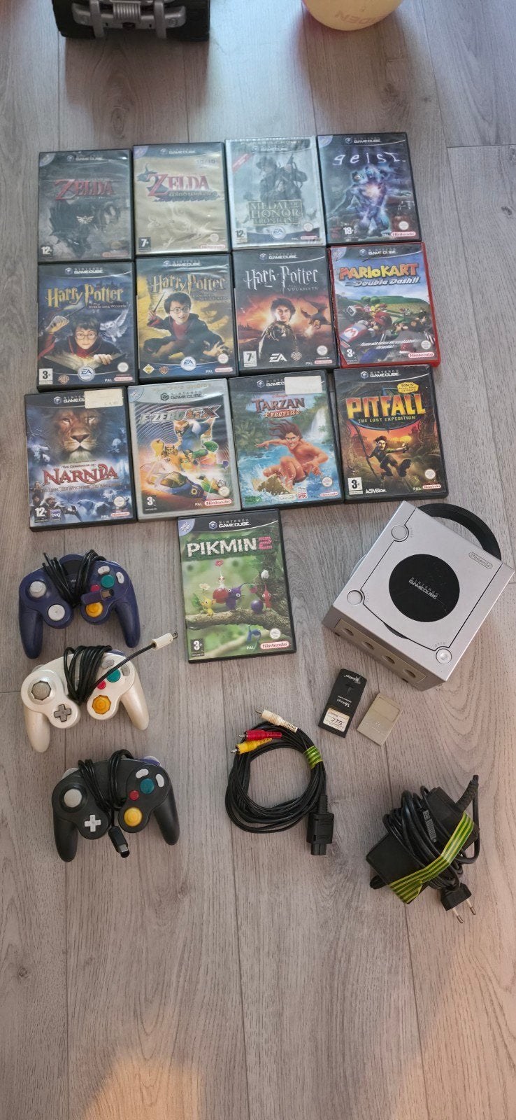 Nintendo GameCube met 3 controllers en 13 games, Ophalen, Gebruikt, Met games, Met 3 controllers of meer