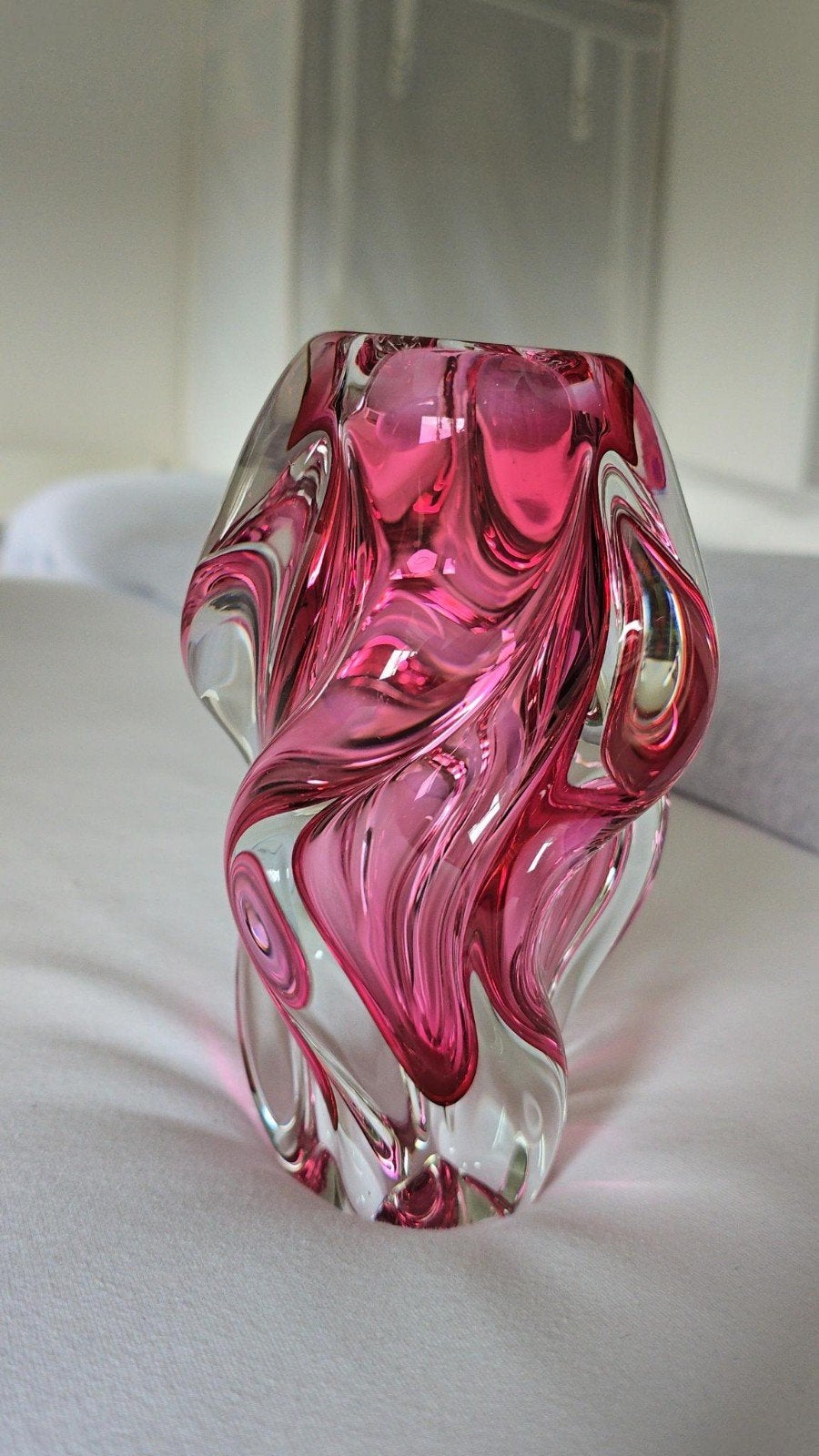 Vintage roze Chribska glazen vaas, Josef Hospodka. 18cm hoog, Ophalen of Verzenden
