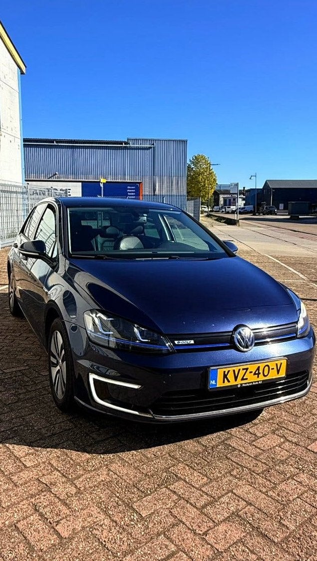 Volkswagen Golf E-golf 5D 2015 Blauw, Auto's, Automaat, 22 min, Blauw, 116 pk