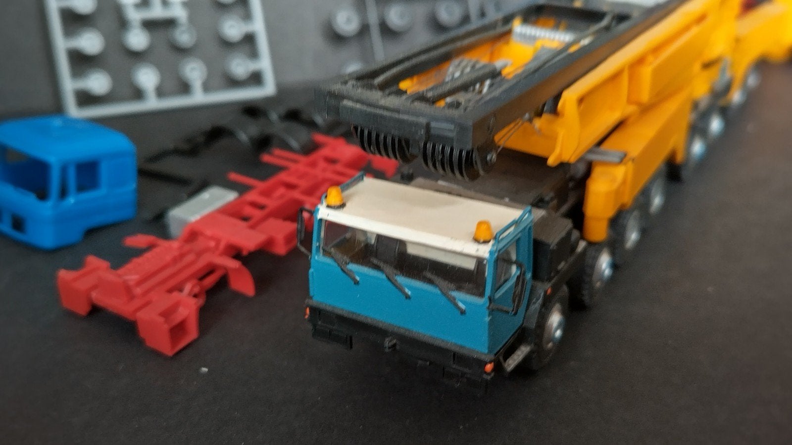 Faun kraan zwaar transport onderdelen Man 1:87 Kibri Pol, Hobby en Vrije tijd, Overige merken, 1:50 of kleiner, Verzenden, M