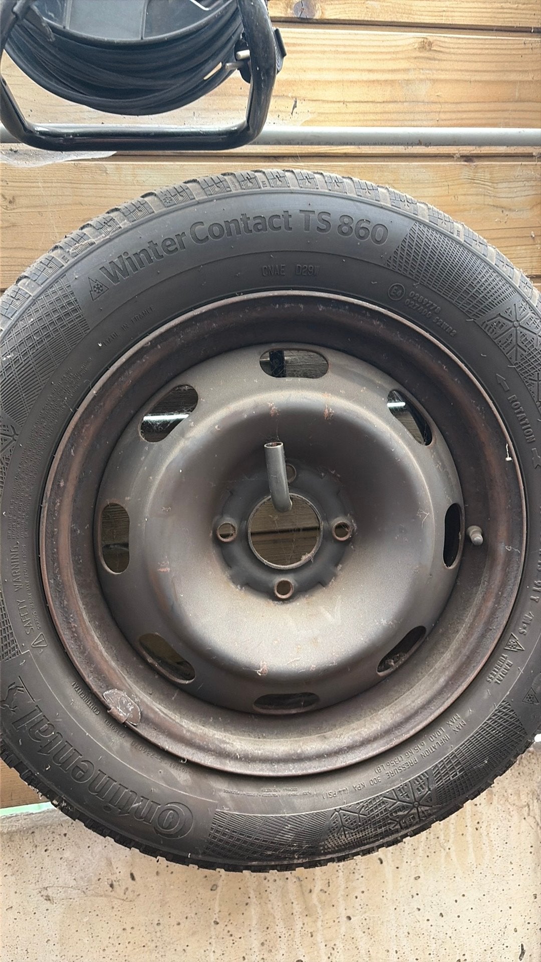 4 continental winterbanden 195/65 r15t, Ophalen, Gebruikt