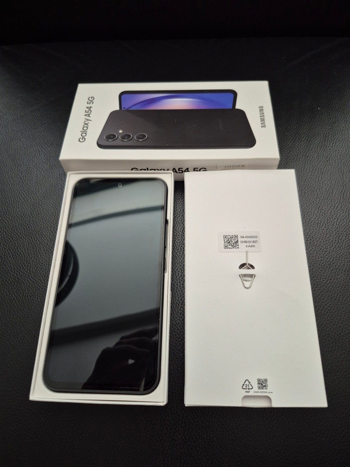 Samsung Galaxy A54 5G 128GB + 32GB SD-kaart, nieuwstaat, Zwart, Touchscreen, Ophalen of Verzenden, Zo goed als nieuw
