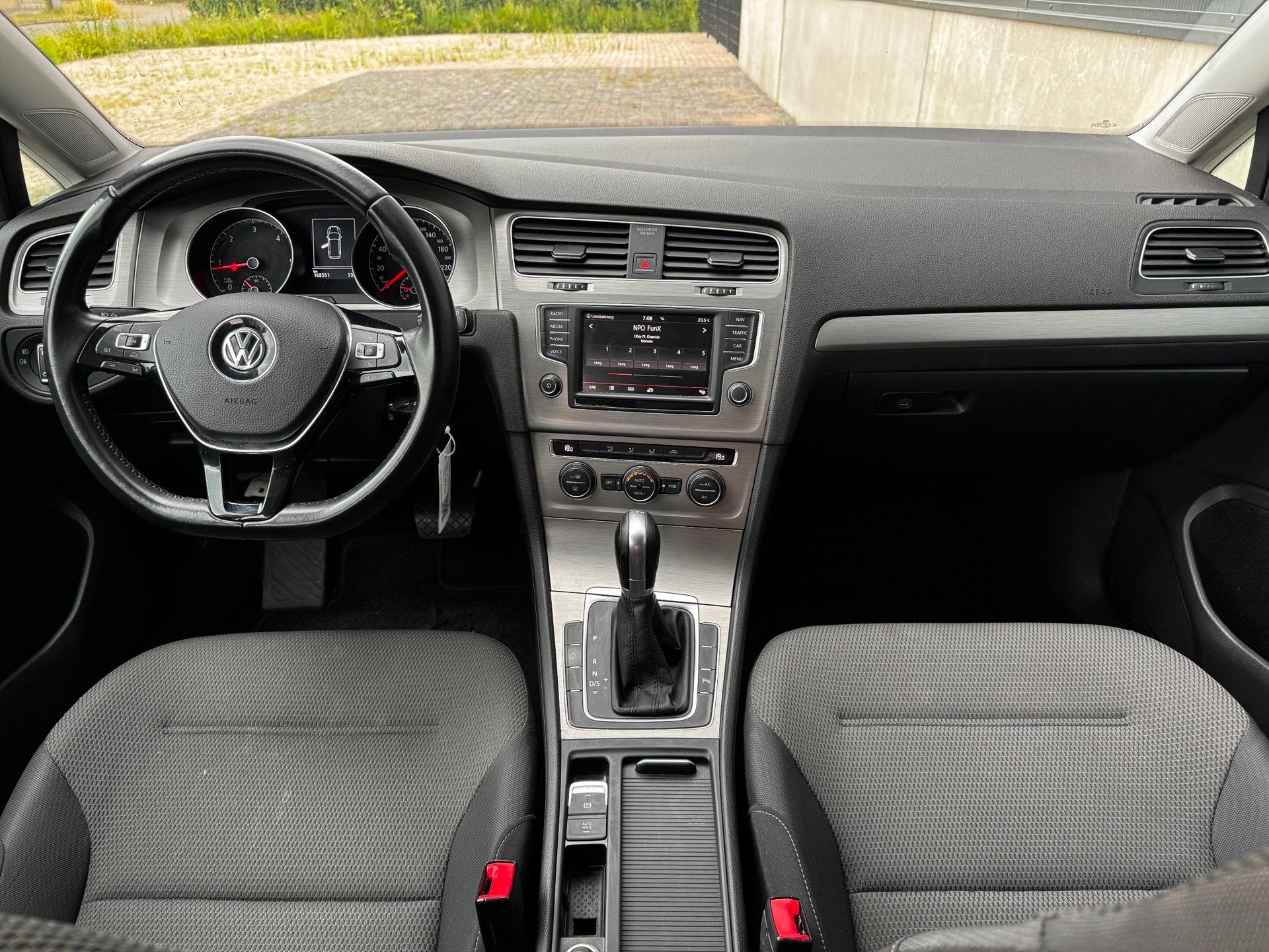 Volkswagen Golf Variant 1.6 TDI Comfortline|AUT|NAVI|PSENSOR, Gebruikt, Euro 6, 4 cilinders, 700 kg