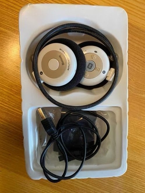 Te koop koptelefoon, Ophalen of Verzenden, Zo goed als nieuw, On-ear, Overige merken
