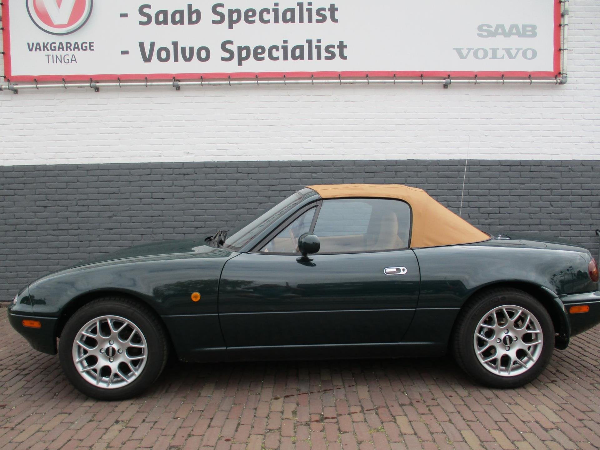 Mazda MX-5 1.6i-16V Limited edition org. Ned auto NAP, Dealer onderhouden, Achterwielaandrijving, Gebruikt, Beige