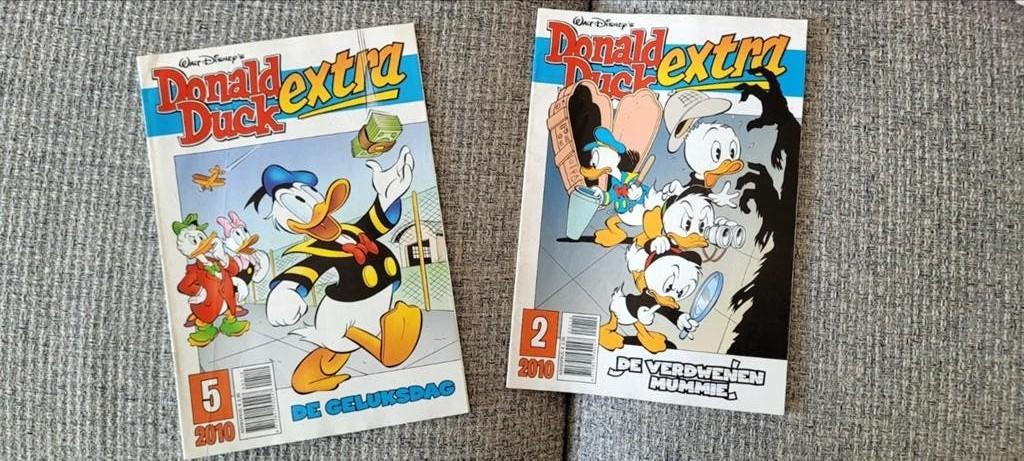 Donald Duck Extra 2010 - Nummers 2 en 5, Meerdere stripboeken, Ophalen of Verzenden, Gelezen