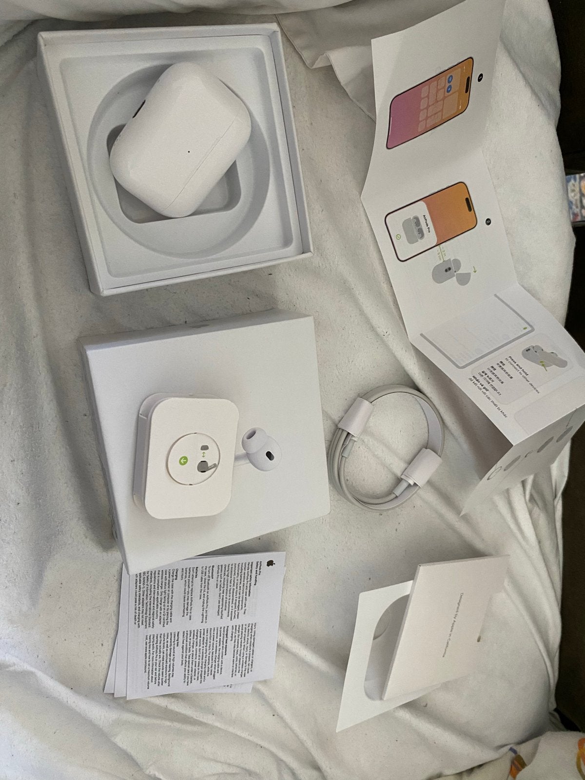 Apple AirPods Pro 2 (USB-C) met AppleCare+ (Gekocht 2025), Audio, Tv en Foto, Koptelefoons, Ophalen of Verzenden, Zo goed als nieuw