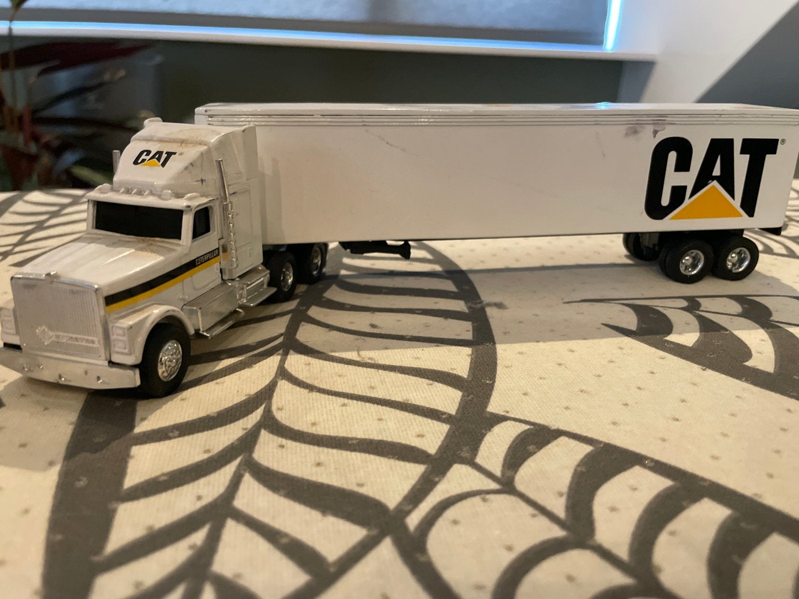 ERTL  Caterpillar replica vrachtwagen model, Ophalen of Verzenden, Gebruikt, Bus of Vrachtwagen, Conrad