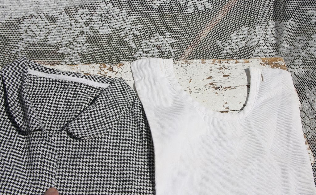 Vintage geruit kraagje + wit befje / slab / Zwartwit ruitje, Kleding | Dames, Ophalen of Verzenden, Gedragen, Wit