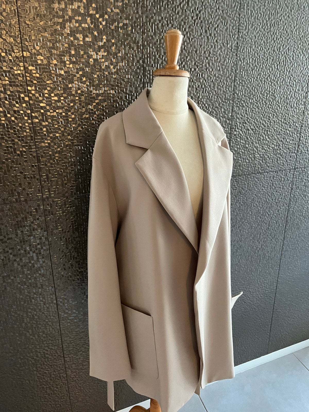Max Mara Weekend Blazer Maat 44 - Nieuw, Beige, Maat 42/44 (L), Nieuw, Ophalen of Verzenden