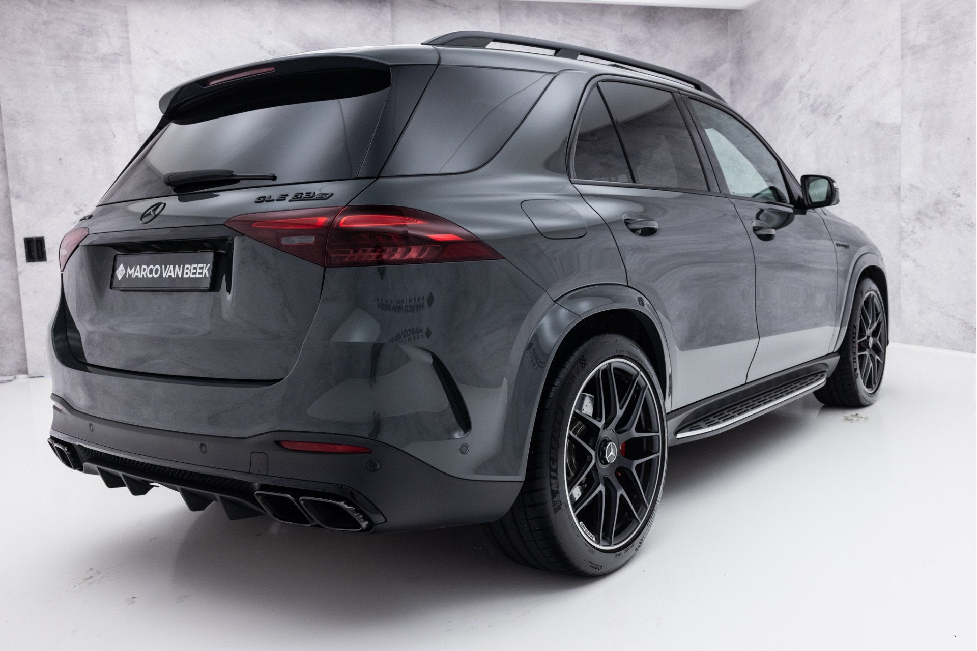 Mercedes-Benz GLE AMG 63 S 4MATIC+ Premium+ | Pano | Carbon, Automaat, Gebruikt, 2395 kg, GLE