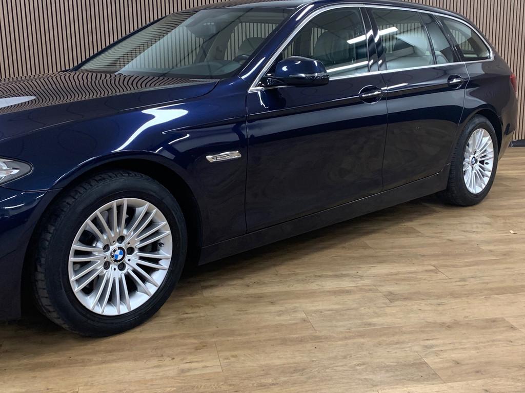 BMW 5-serie Touring 520i Last Minute Edition|Automaat|Climat, Auto's, Automaat, Achterwielaandrijving, Gebruikt, 4 cilinders