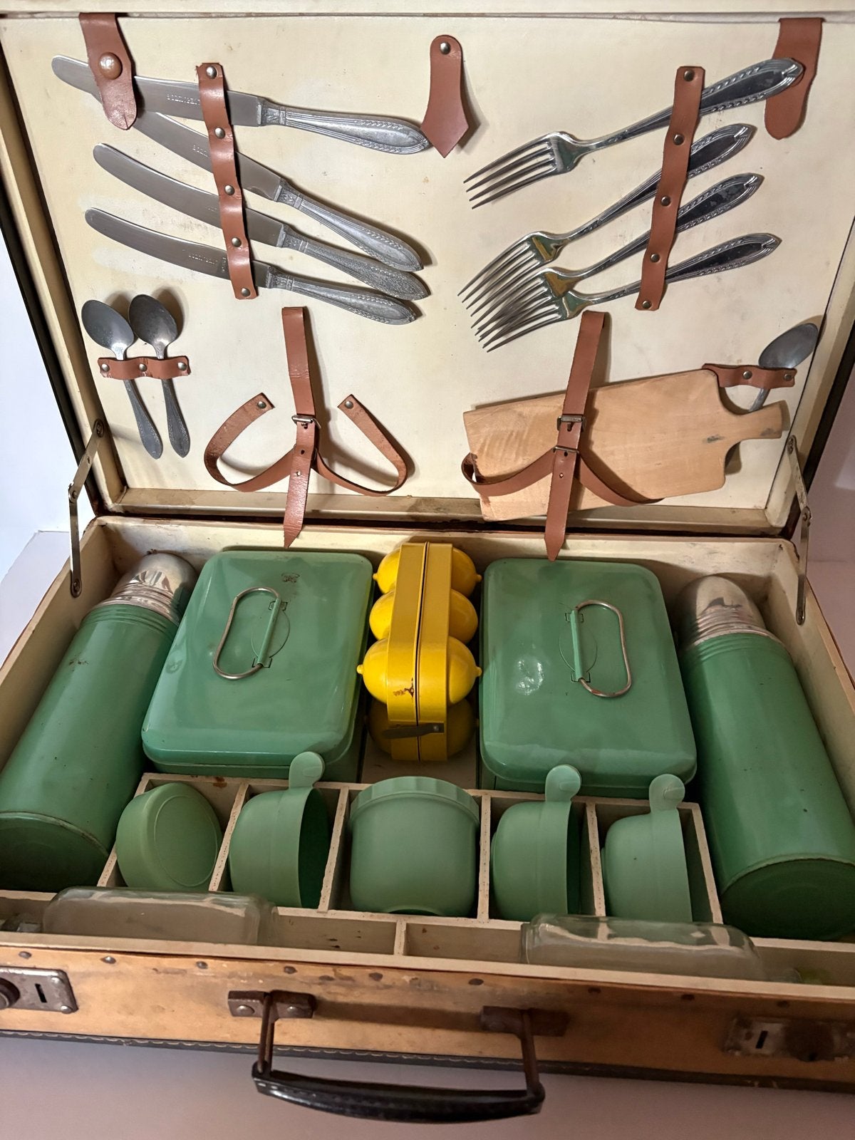 Vintage picknickkoffer met complete inhoud, Ophalen of Verzenden, Gebruikt