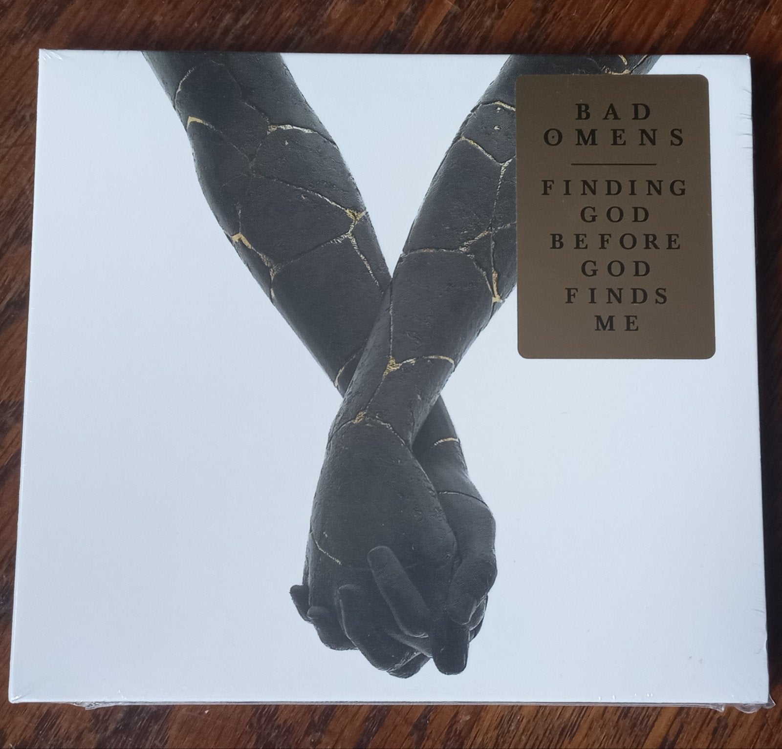Bad Omens - Finding God Before God Finds Me CD (Nieuw), Ophalen of Verzenden, Nieuw in verpakking, Album, Inclusief doosje