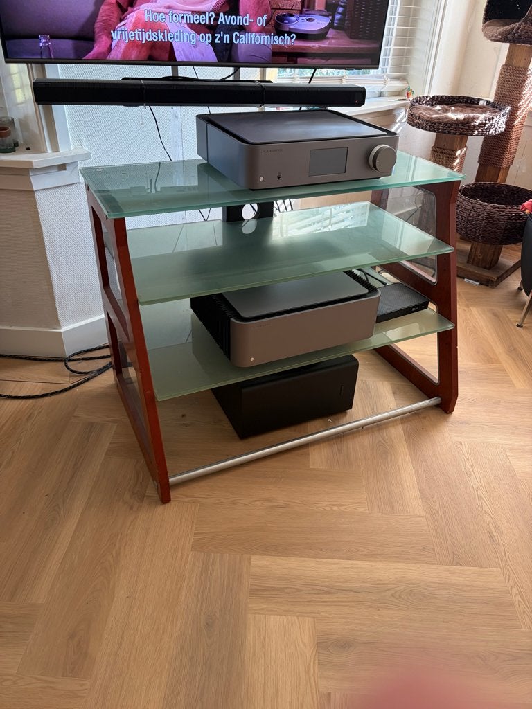 audio- tv meubel, Ophalen, Glas, Gebruikt, Modern maar past ook in klassiek interieur