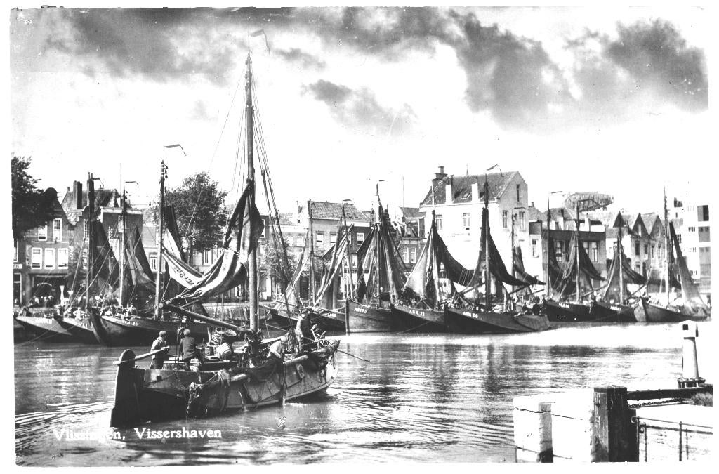 967114	Vlissingen	Vissershaven	Haven 1964 Zeeland	Gelopen, Ophalen of Verzenden, 1960 tot 1980, Gelopen, Zeeland