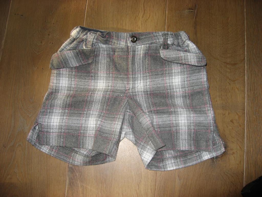 leuke wolmix geruite wintershort, mt 140, Kinderen en Baby's, Kinderkleding | Maat 140, Zo goed als nieuw, Meisje, Broek, Verzenden