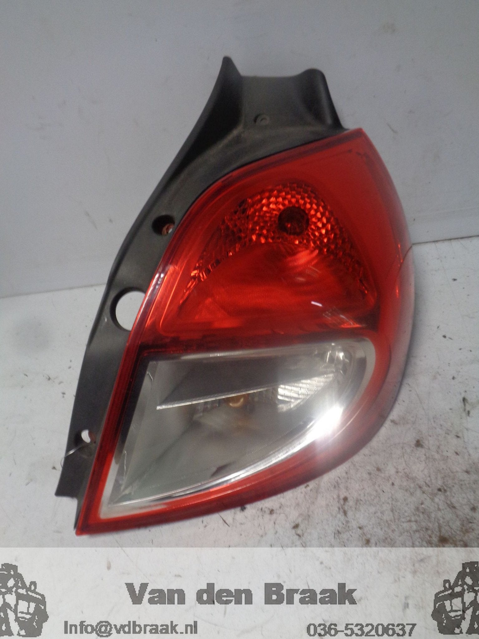 Renault Clio 2009-2014 Achterlicht rechts, Gebruikt, -, Renault, Herkomst onderdeel bekend