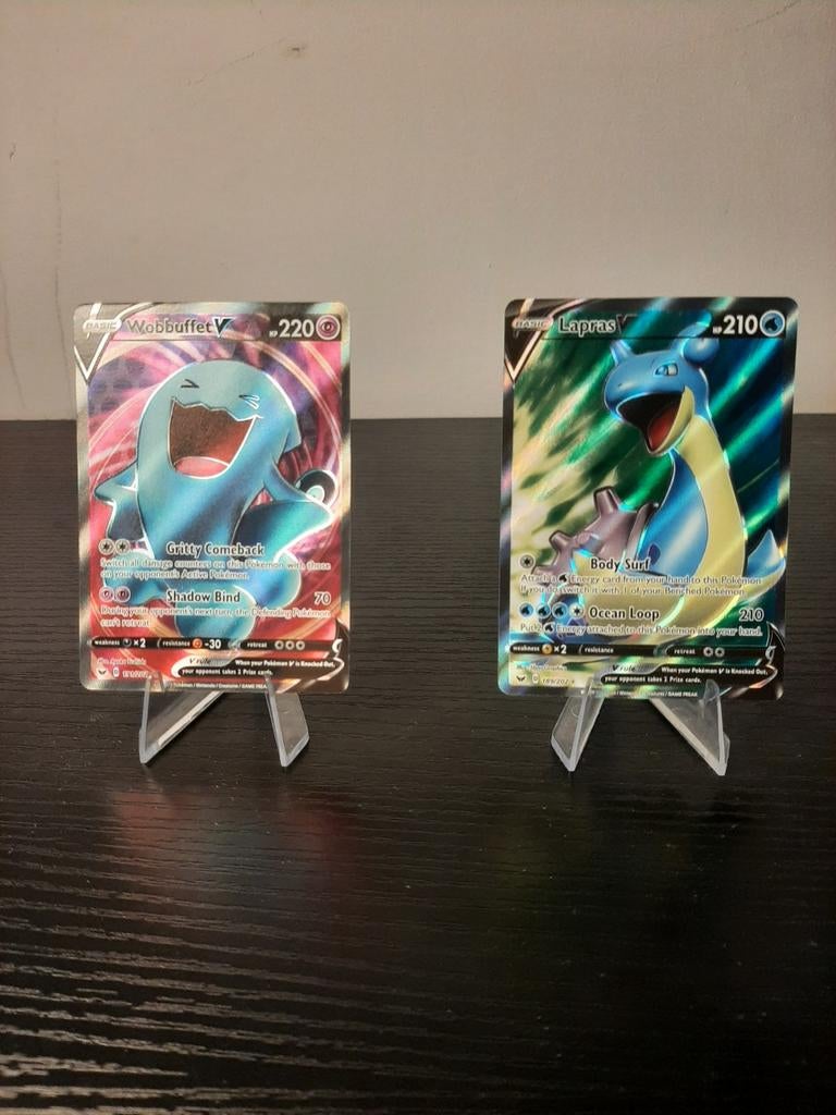 Wobbuffet V & Lapras V Pokémon kaarten - Near Mint, Ophalen of Verzenden, Zo goed als nieuw, Meerdere kaarten