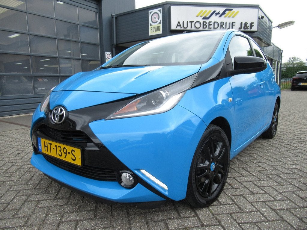 Toyota Aygo 1.0 VVT-i x-cite / Airco / Camera / Cruise Contr, Auto's, Toyota, Bedrijf, Te koop, Aygo, ABS, Achteruitrijcamera