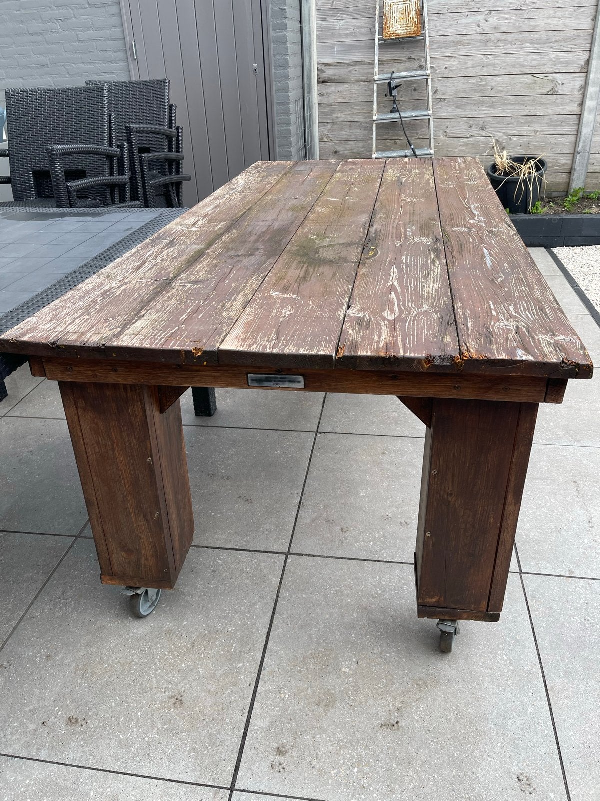 Robuuste houten tuinset: tafel (200x98) en bankje, Tuin en Terras, Tuintafels, Ophalen, Gebruikt, Rechthoekig, Hout