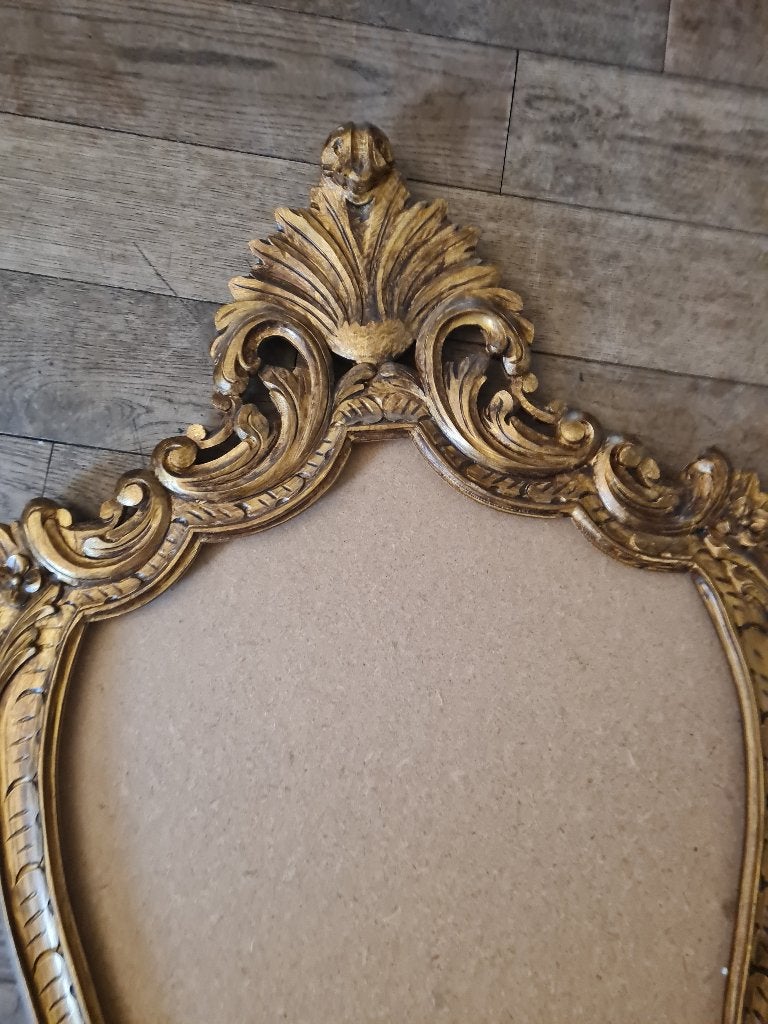 Zeer oude houten lijst met kuif foto 1 t/m 7, Heikant 21 Kaatsheuvel, Schilderijlijst, Belle Vieille Brocante, Ophalen of Verzenden