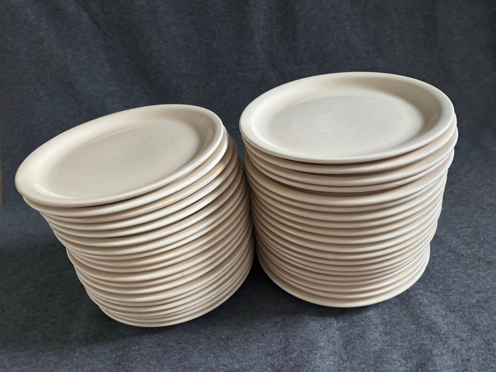 Grote partij vintage crème borden - 40 stuks, Ophalen, Gebruikt, Bord(en), Klassiek