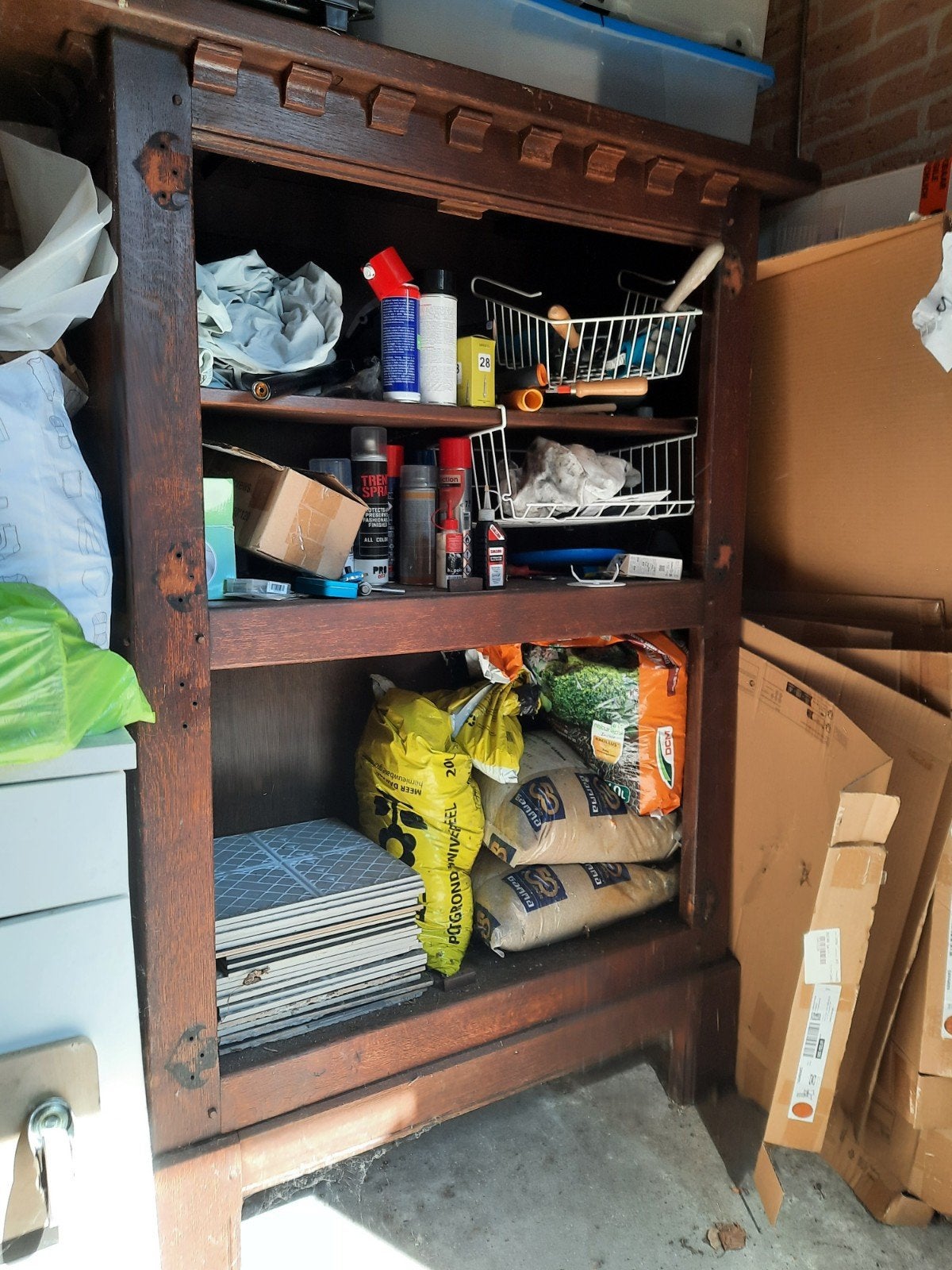 Eikenhouten kast, Ophalen, Gebruikt