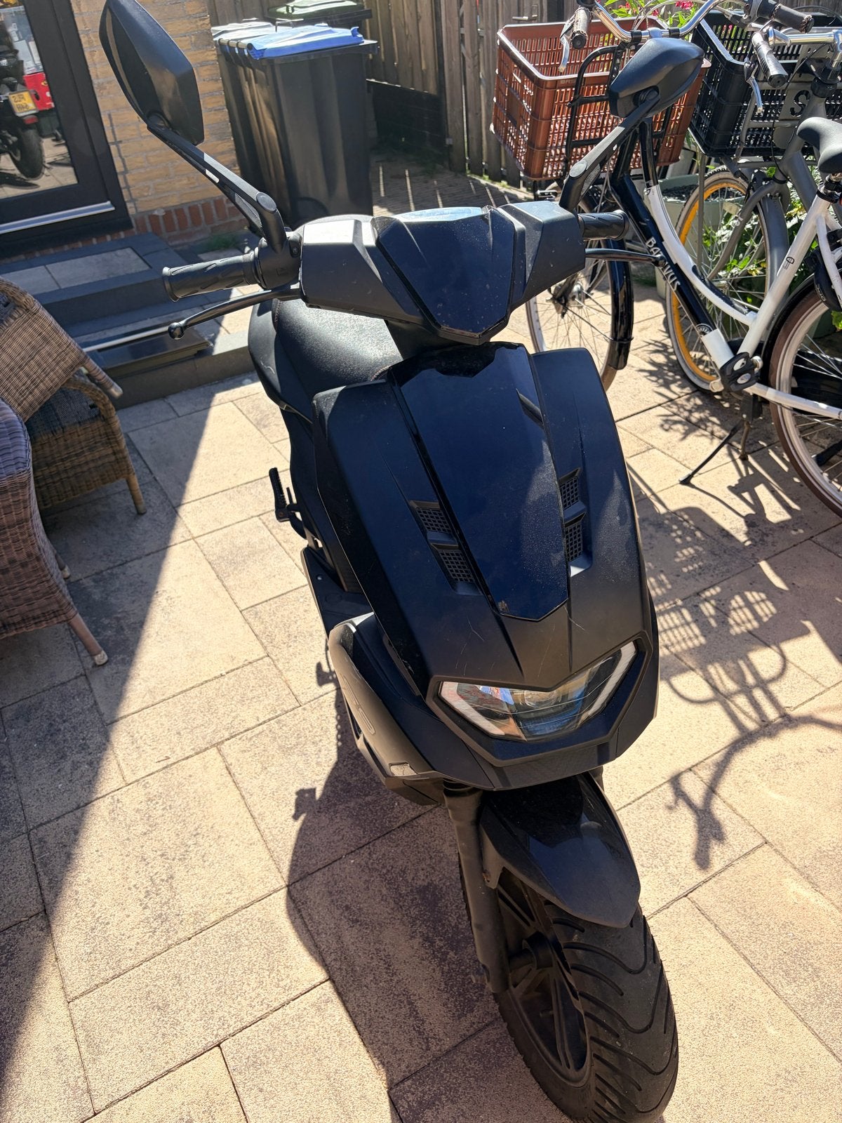Elektrische Scooter E-S9 - Defect voor onderdelen/sleutelaar, Fietsen en Brommers, Scooters | Overige merken, Ophalen, Gebruikt