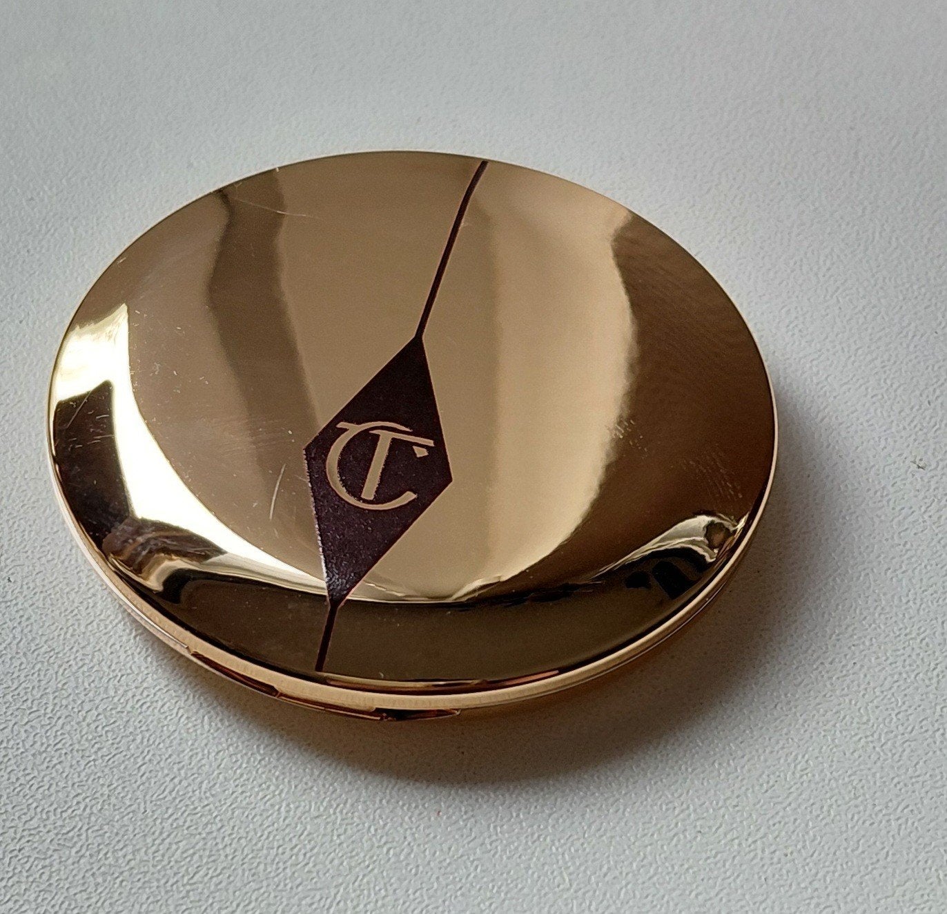 Charlotte Tilbury Magic Vanish Color Corrector foundation, Ophalen of Verzenden, Zo goed als nieuw, Gehele gezicht, Make-up