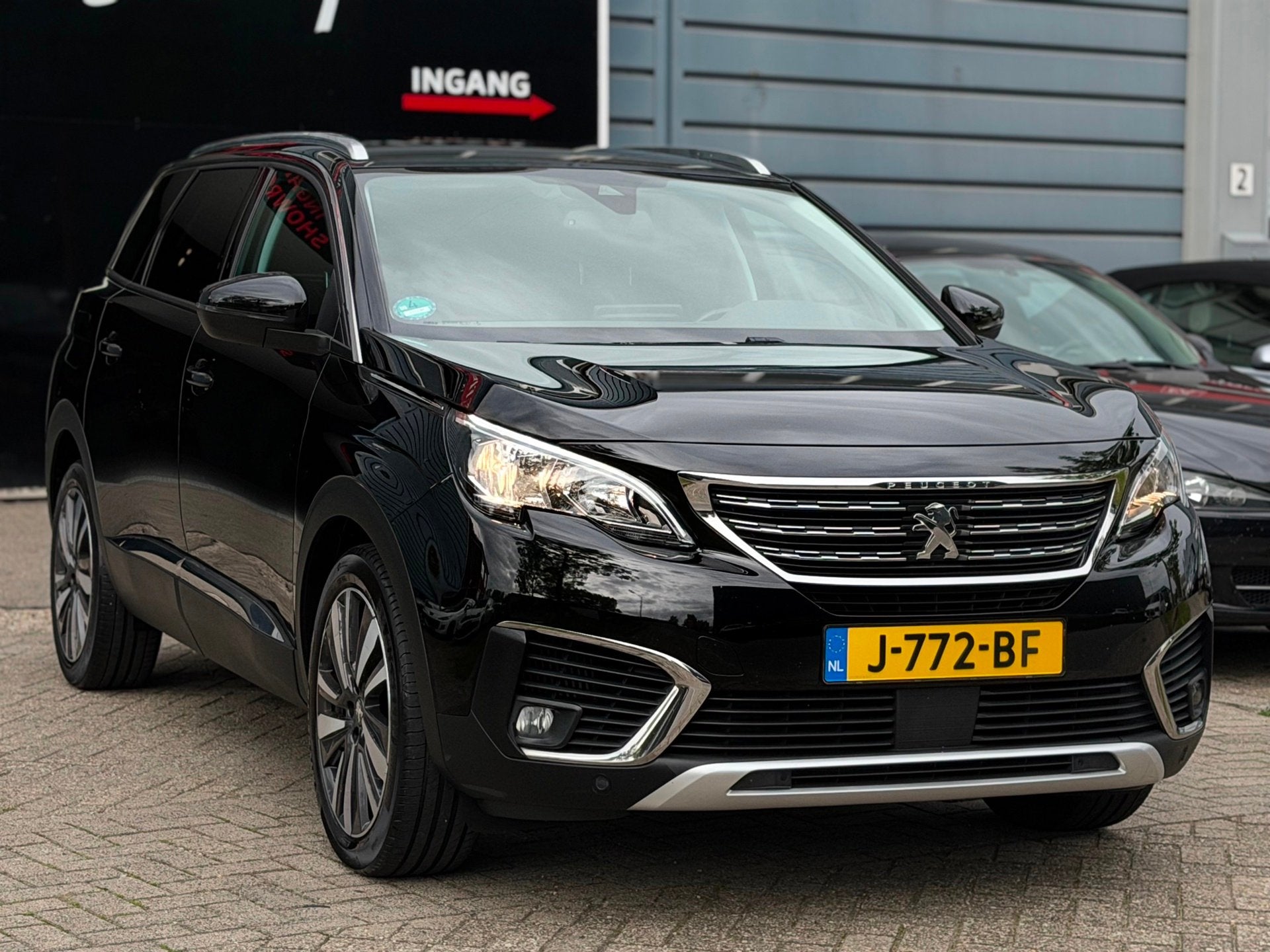 Peugeot 5008 1.2 PureTech Blue Lease Premium Avantage AUTOMA, Dealer onderhouden, Gebruikt, 1199 cc, Automatische klimaatregeling