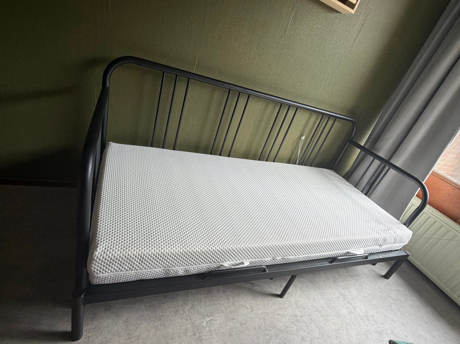 IKEA Fyresdal slaapbank - Zwart metalen frame, Ophalen, Gebruikt, Zwart, Tweepersoons
