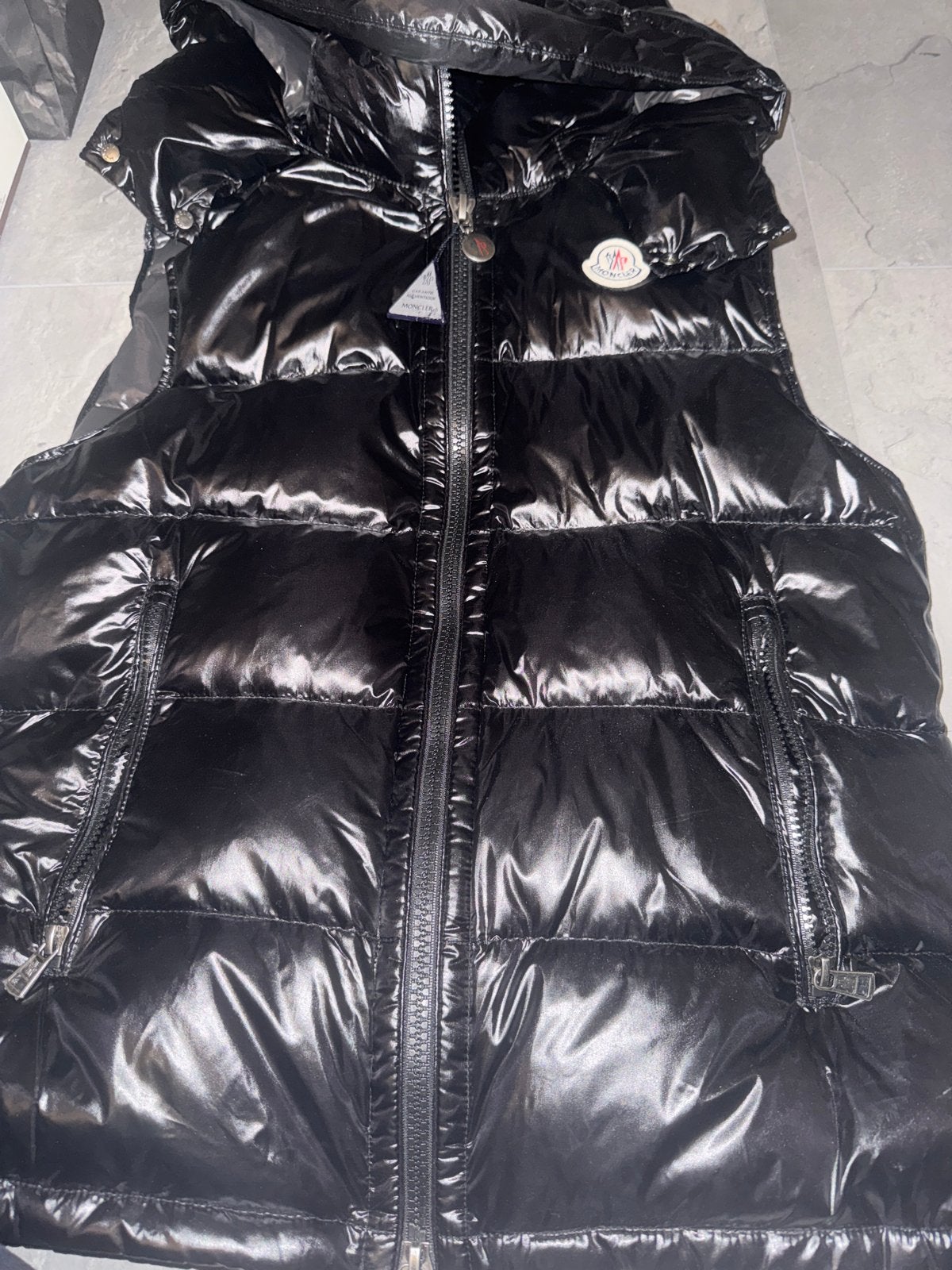Moncler Bodywarmer Maat S Zwart Glanzend, Kleding | Dames, Ophalen, Zo goed als nieuw, Maat 36 (S), Zwart