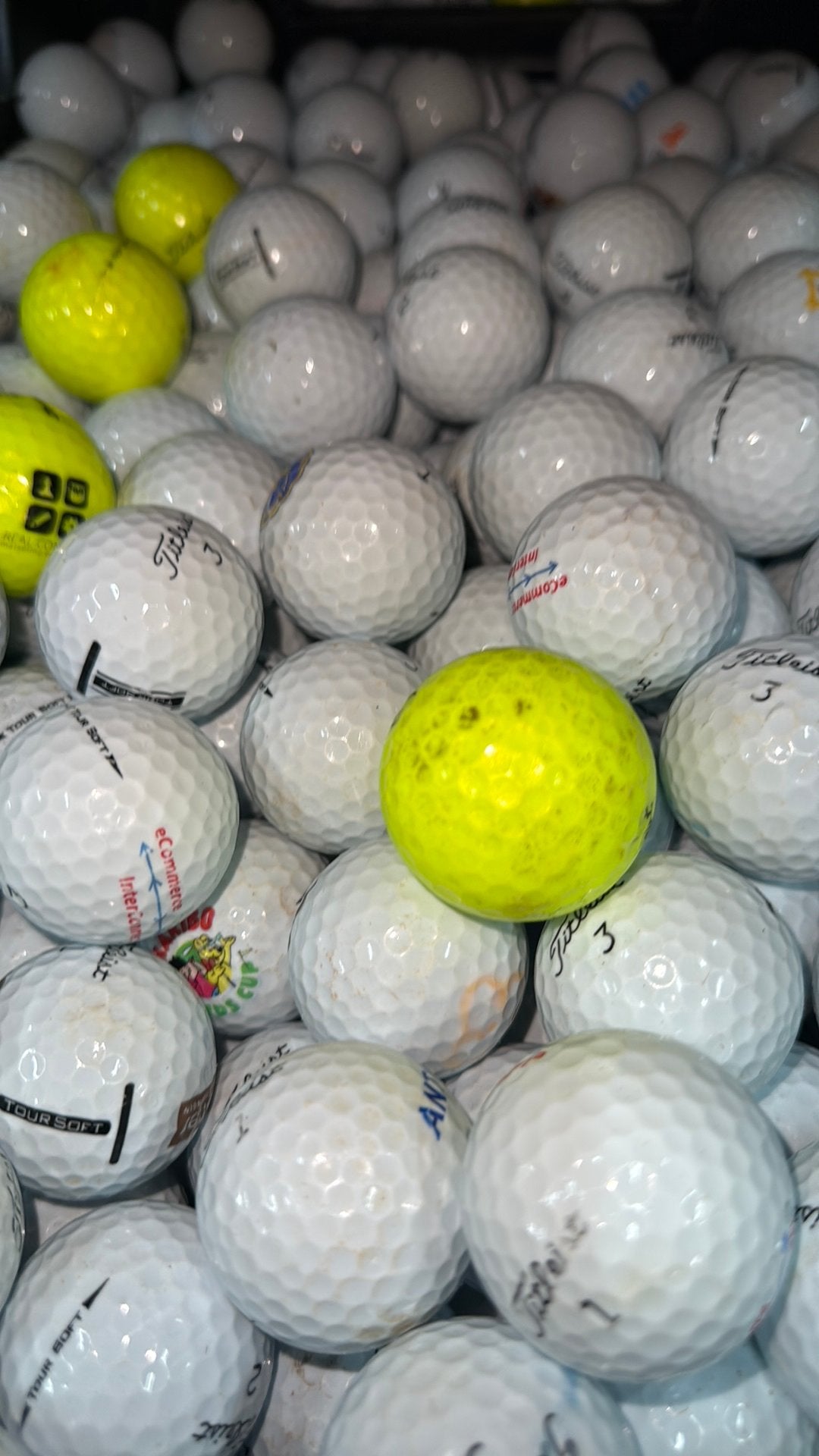 Titleist tour soft golfballen 50 stuks, Ophalen of Verzenden, Bal(len)