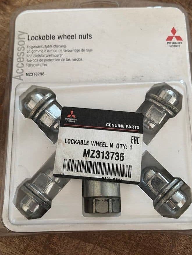 Originele Mitsubishi slotmoeren Nieuw in verpakking MZ313736, Ophalen of Verzenden