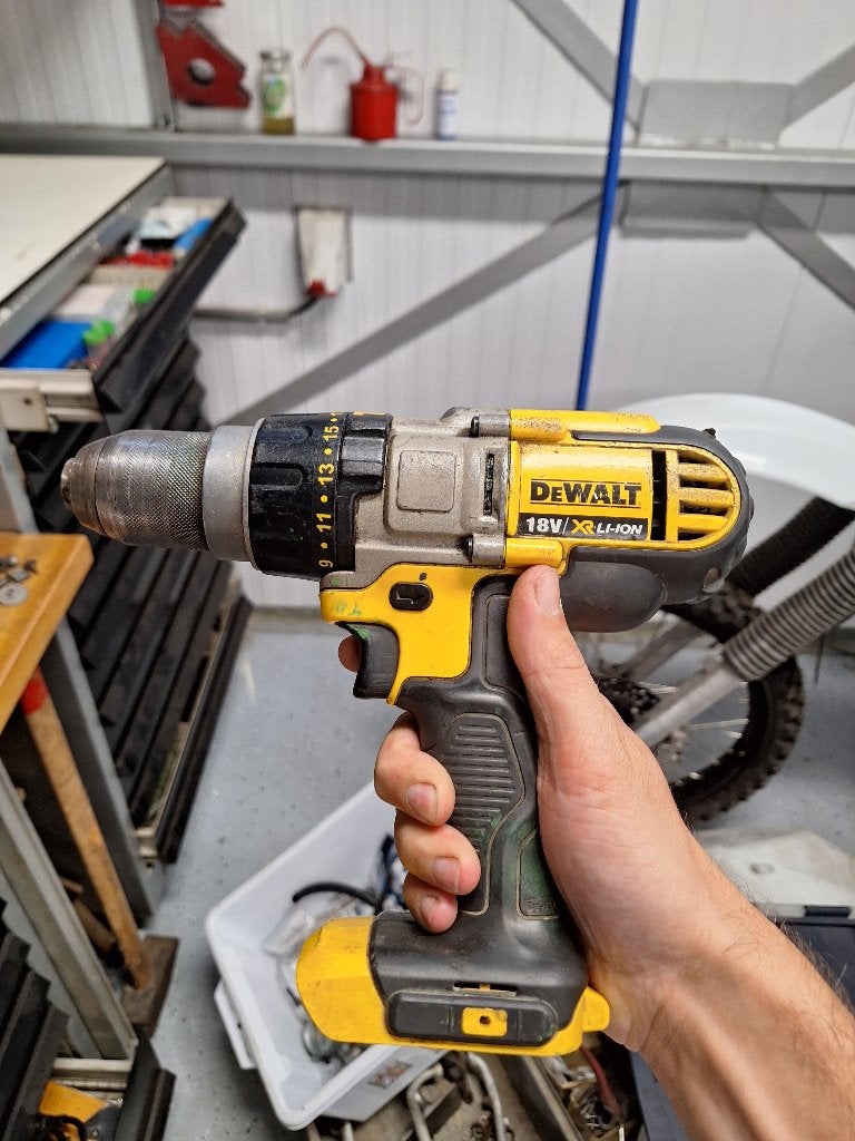 Boormachine DeWalt, Ophalen, Gebruikt, Boormachine, Variabele snelheid