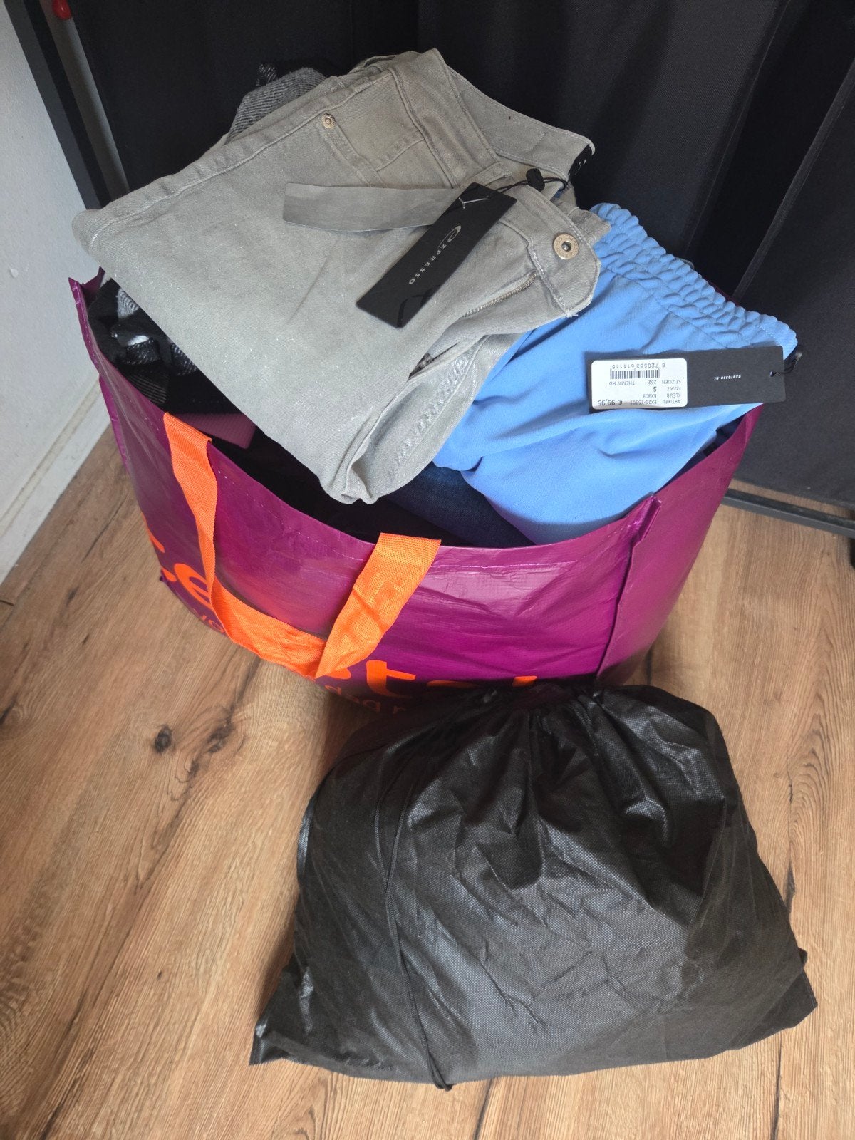 Grote tas vol dameskleding - Maat S en M, Kleding | Dames, Diverse, Ophalen, Gedragen