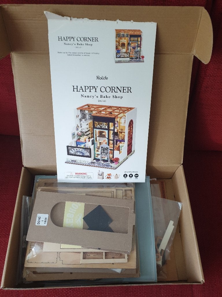 Rolife happy corner dg 134, Hobby en Vrije tijd, Knutselen, Ophalen of Verzenden, Zo goed als nieuw, Knutselwerk