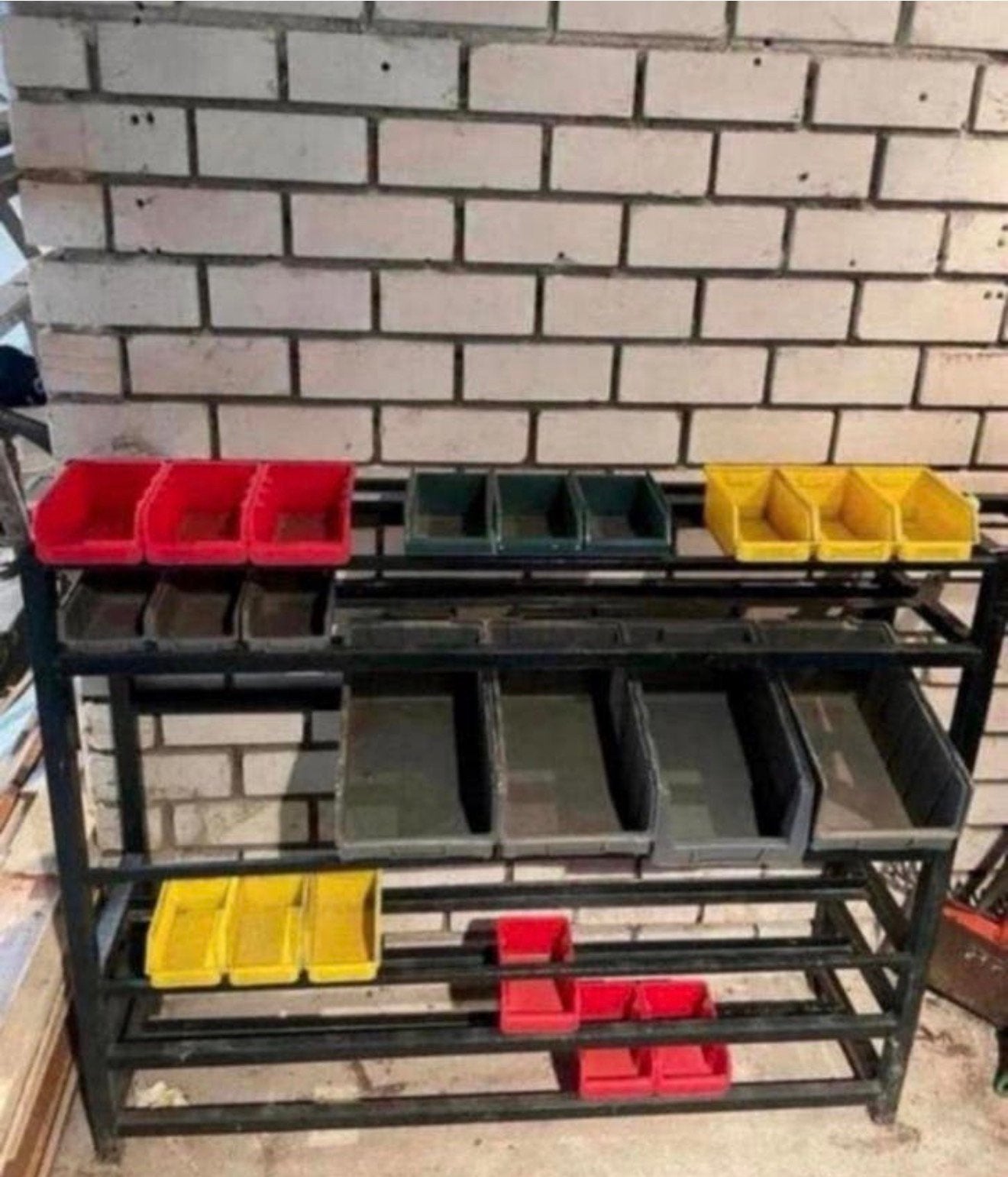 Rek voor gereedschap / opberg rek / opbergbakken, Ophalen, Gebruikt
