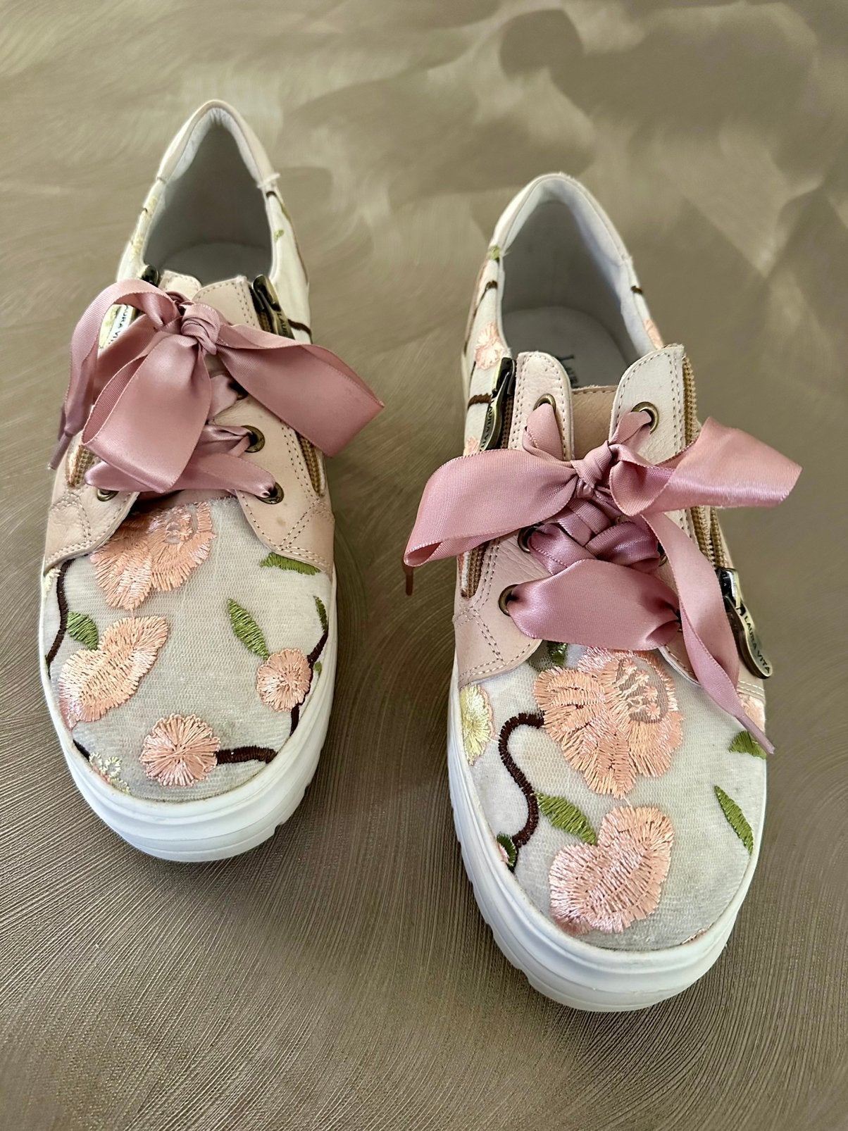 Laura Vita Limited sneakers. Maat 41., Ophalen of Verzenden, Zo goed als nieuw