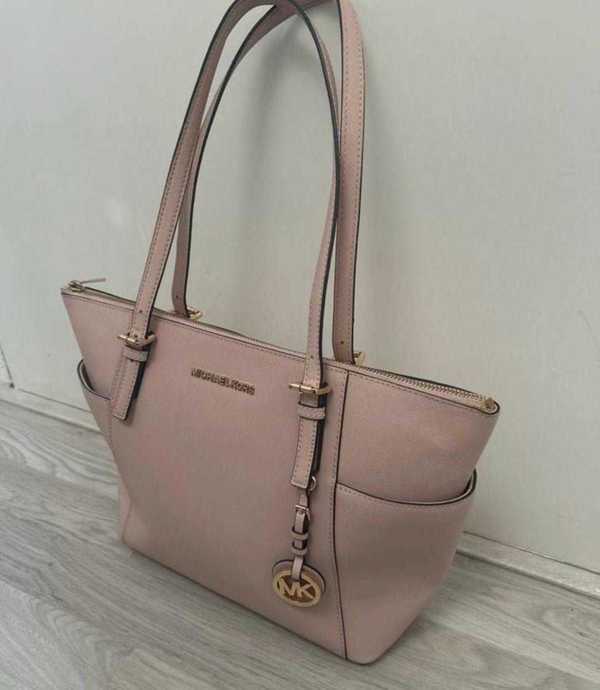 Michael Kors Handtas Roze - Zo goed als nieuw, Ophalen of Verzenden, Zo goed als nieuw, Roze, Handtas