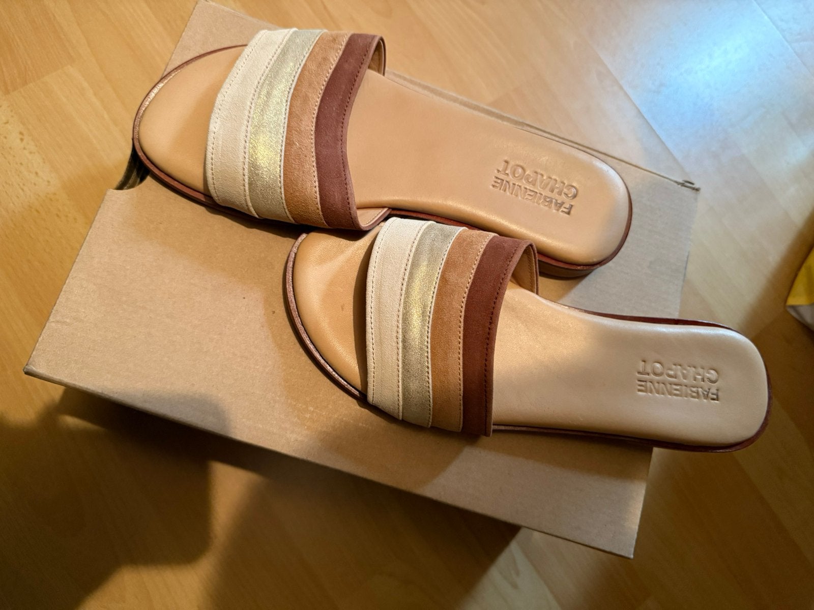 Nieuwe Fabienne chapot sandalen leer maat 42 beige bruin, Ophalen of Verzenden, Nieuw, Beige, Sandalen of Muiltjes