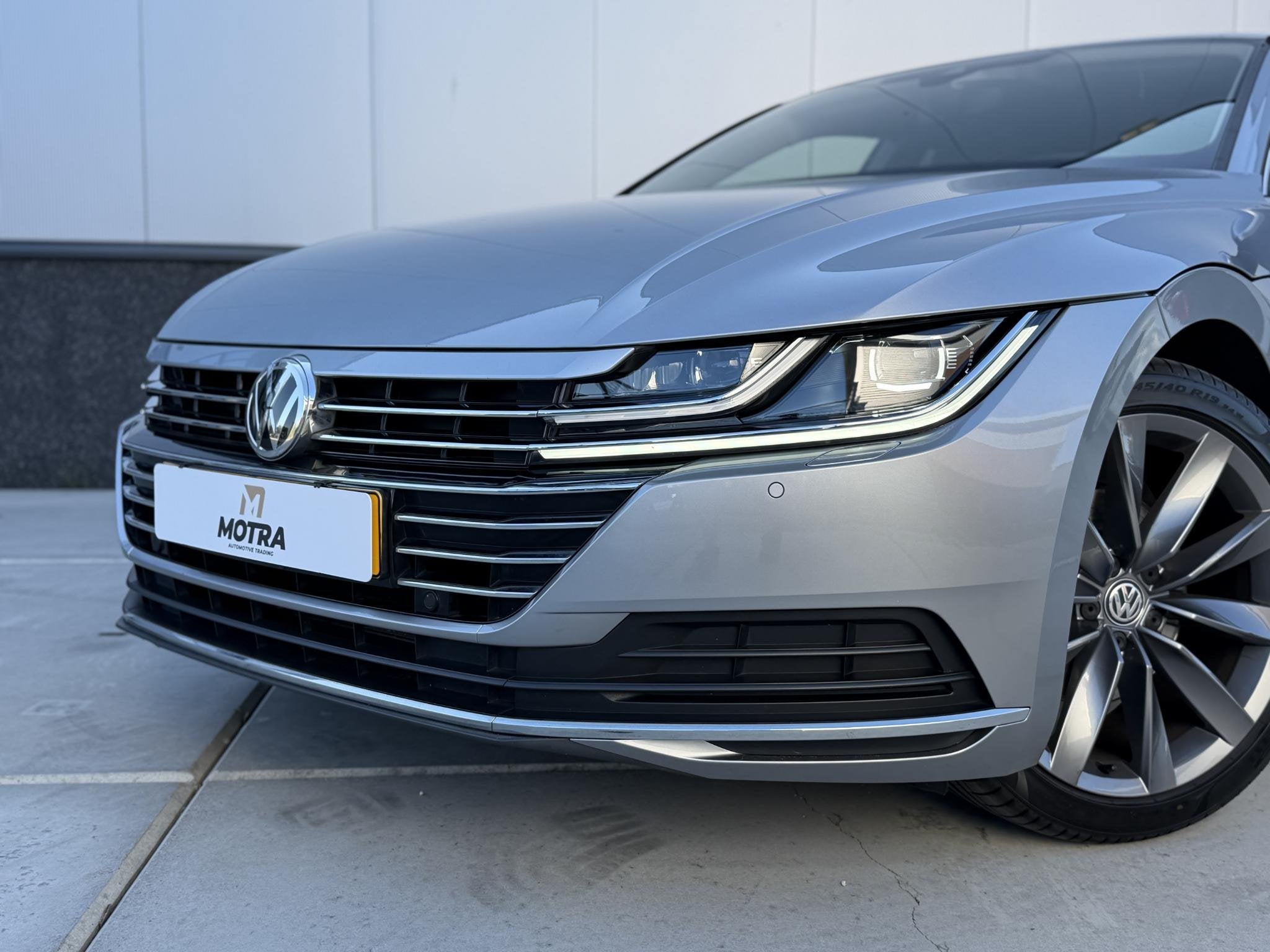 Volkswagen Arteon 1.5 TSI 150pk DSG Elegance Business | Trek, Auto's, Arteon, 4 cilinders, 150 pk, Origineel Nederlands