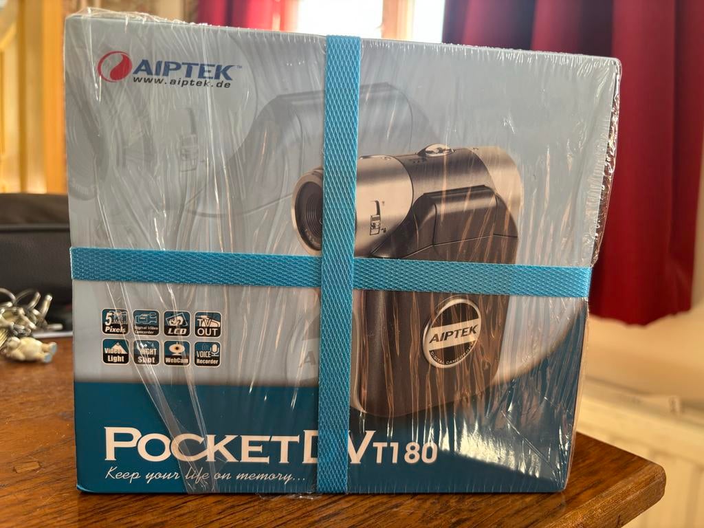 Vintage Aiptek Pocket DV T180 Digitale Camcorder - Nieuw, Overige merken, Ingebouwde lamp, Camera, Nieuw
