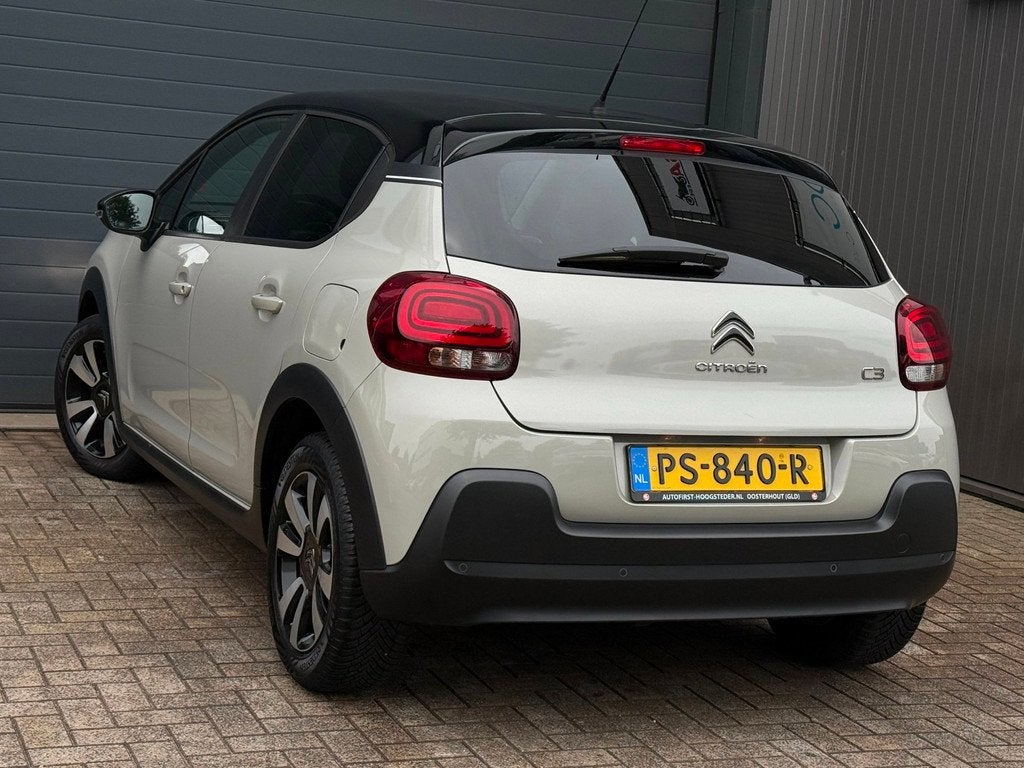 Citroen C3 1.2 PureTech Shine | 16'' LMV | LED, Auto's, Citroën, 1199 cc, 82 pk, 450 kg, Geel